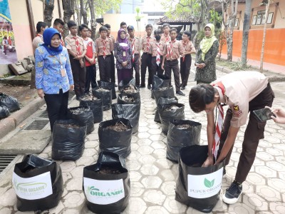 PROSES PEMBUATAN PUPUK ORGANIK