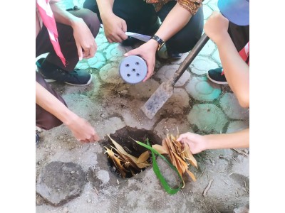 PEMBUATAN BIOPORI RESAPAN