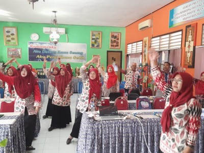 IN HOUSE TRAINING PROGRAM SEKOLAH PENGGERAK