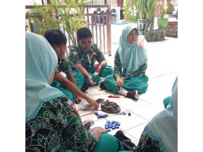 HASTA KARYA KE PESERTA DIDIK SMPN 1 BUDURAN
